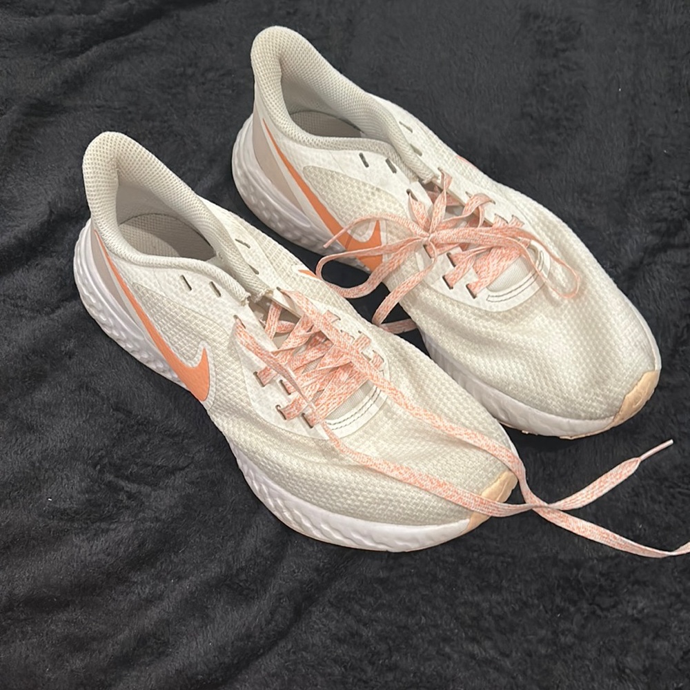 nike running shoes
